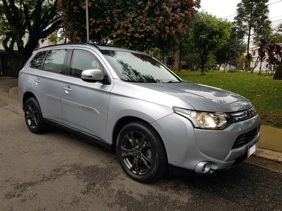 MITSUBISHI OUTLANDER 2.0 16V GASOLINA 4P AUTOMÁTICO
